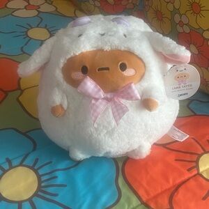 NWT SMOKO lamb Plush